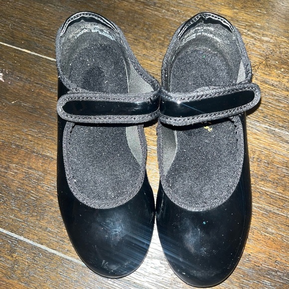 Girl's Freestyle by Danskin Black Tap Shoe Size 9 - Picture 1 of 2